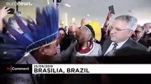 NO COMMENT | Indígenas protestan contra el presidente brasileño Jahir Bolsonaro