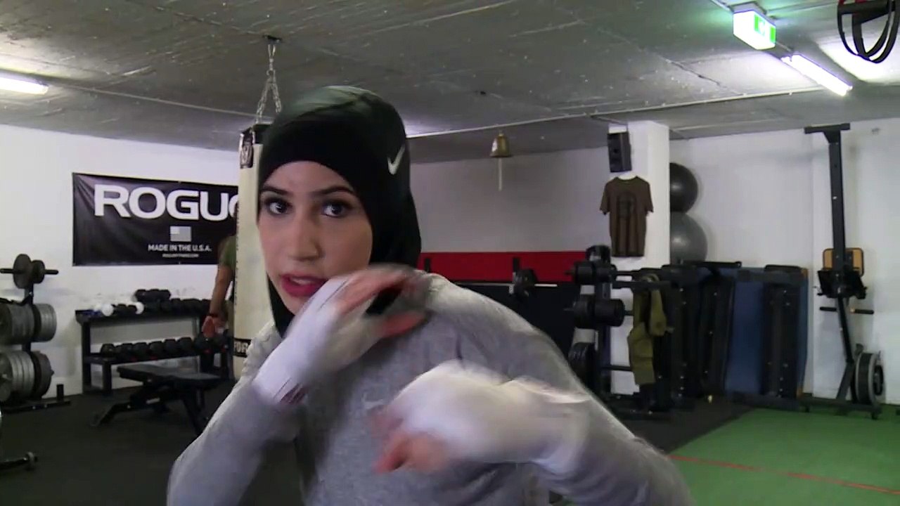 الملاكمة زينة نصار تصارع ليصبح الحجاب مقبولا في المسابقات الدولية