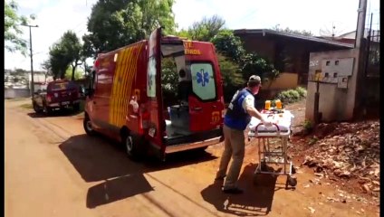 Rapaz é baleado no Coqueiral e segue de moto até casa para pedir ajuda