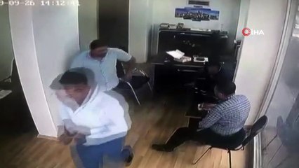 Kırık ayağıyla depremden böyle kaçtı