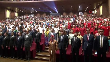 Gençlik ve Spor Bakanı Mehmet Muharrem Kasapoğlu: "Çocukları kötü şebekelerin ellerine...