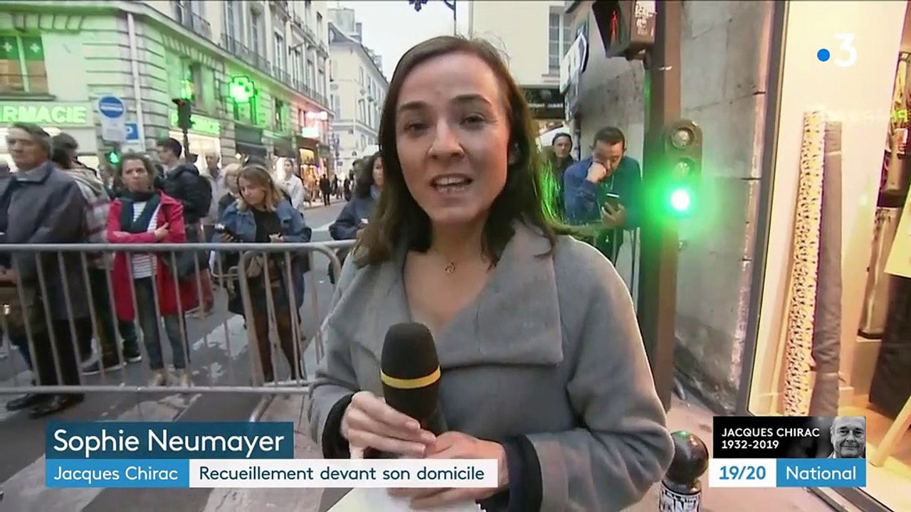 Mort de Jacques Chirac : les badauds affluent pour lui rendre hommage devant sa dernière demeure