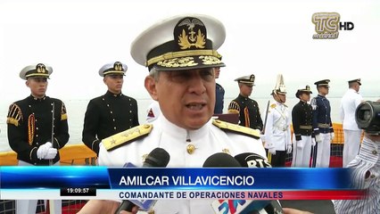 Emotivo homenaje naval a la bandera
