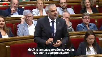 El esperpéntico Parlamento catalán: se expulsa a los demócratas mientras se permite a los golpistas jalear a los CDR
