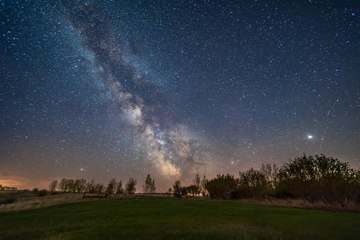 Sagittarius A* inquiète : le trou noir au centre de la galaxie a un comportement inhabituel