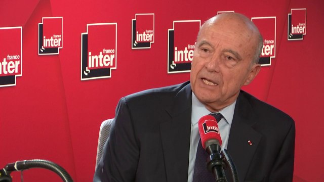 Alain Juppé : Pour Jacques Chirac, il y avait deux bornes à ne pas franchir : d'un côté il a été d'une intransigeance absolue envers l'extrême droite, et l'autre borne, c'était le communisme.