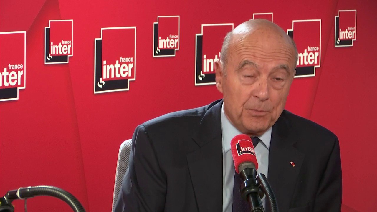 Alain Juppé : "Je ne suis pas sûr que Twitter, Instagram et Facebook aient évoqué quelque chose de précis pour Jacques Chirac. On a basculé dans un autre monde, peut-être n'y aurait-il pas été très à l'aise"