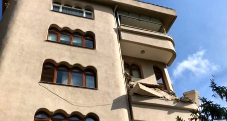 Son Dakika: Şişli'de 5 katlı bir binanın 4'üncü katında bulunan balkon çöktü