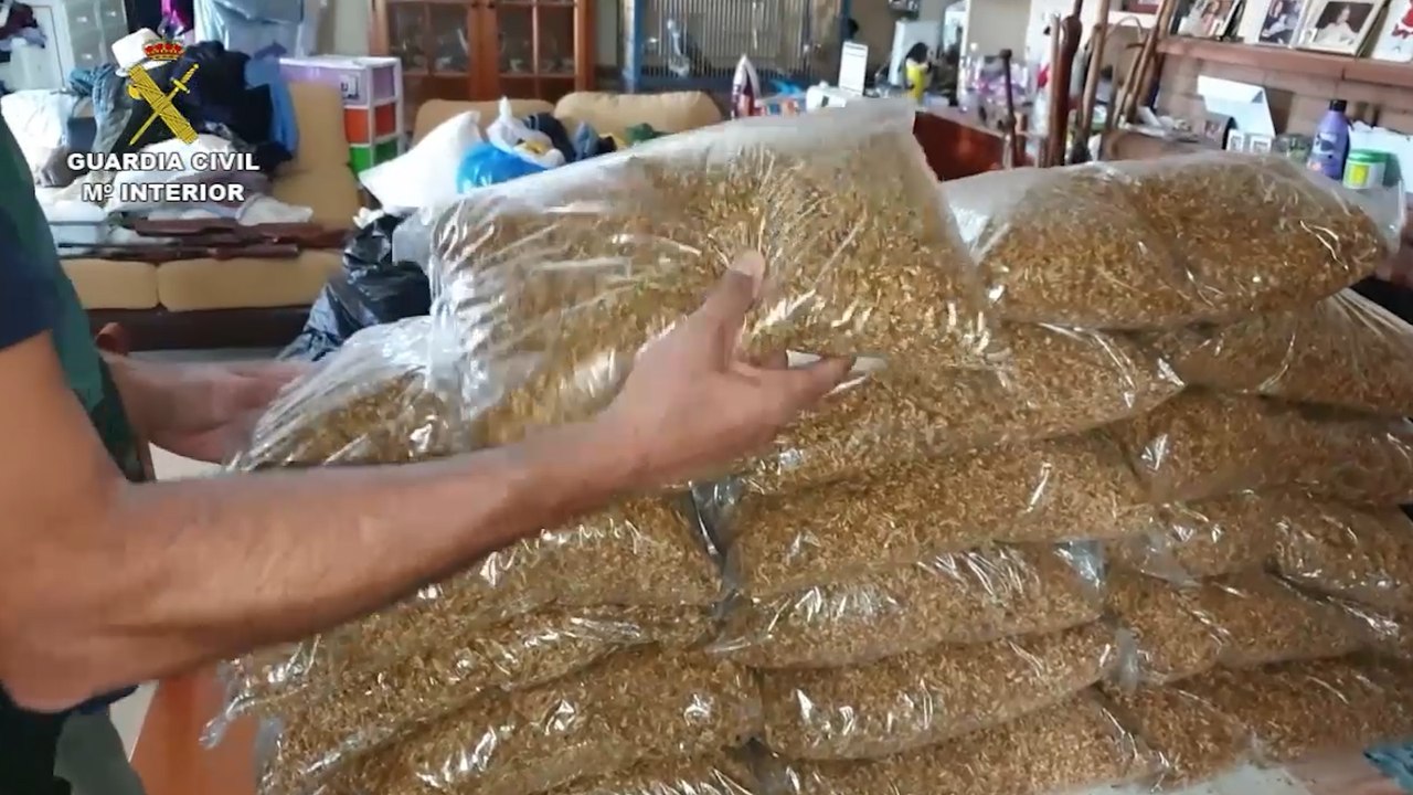 Tres detenidos en La Puebla de Cazalla tras requisarles 40 kilos de marihuana