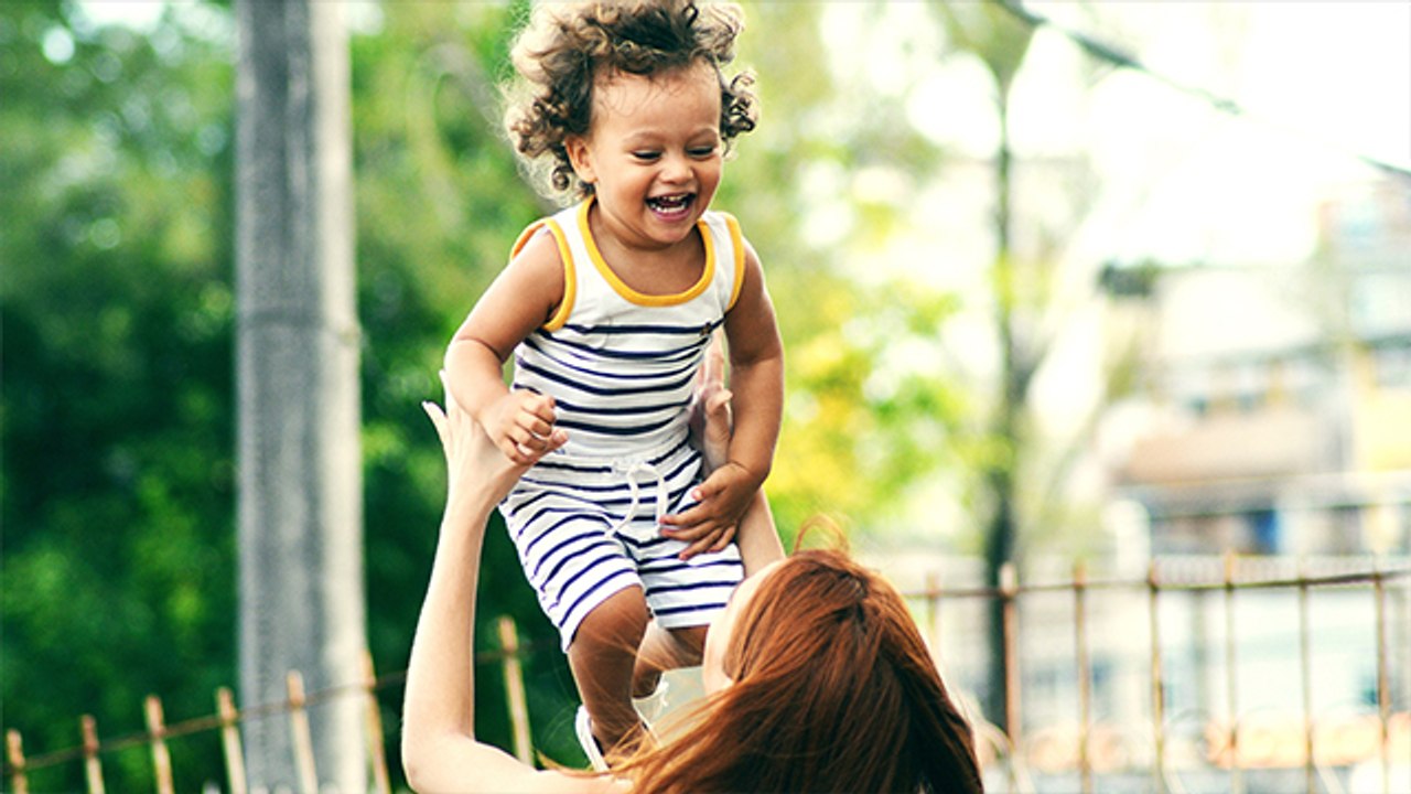 Caring For Your New Born | नवजात बच्चे की देखभाल करते समय भूलकर भी ना करें ये गलतियां | Boldsky