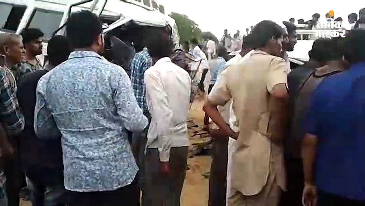 जोधपुर में बस और जीप की भिड़ंत; 13 यात्रियों की...