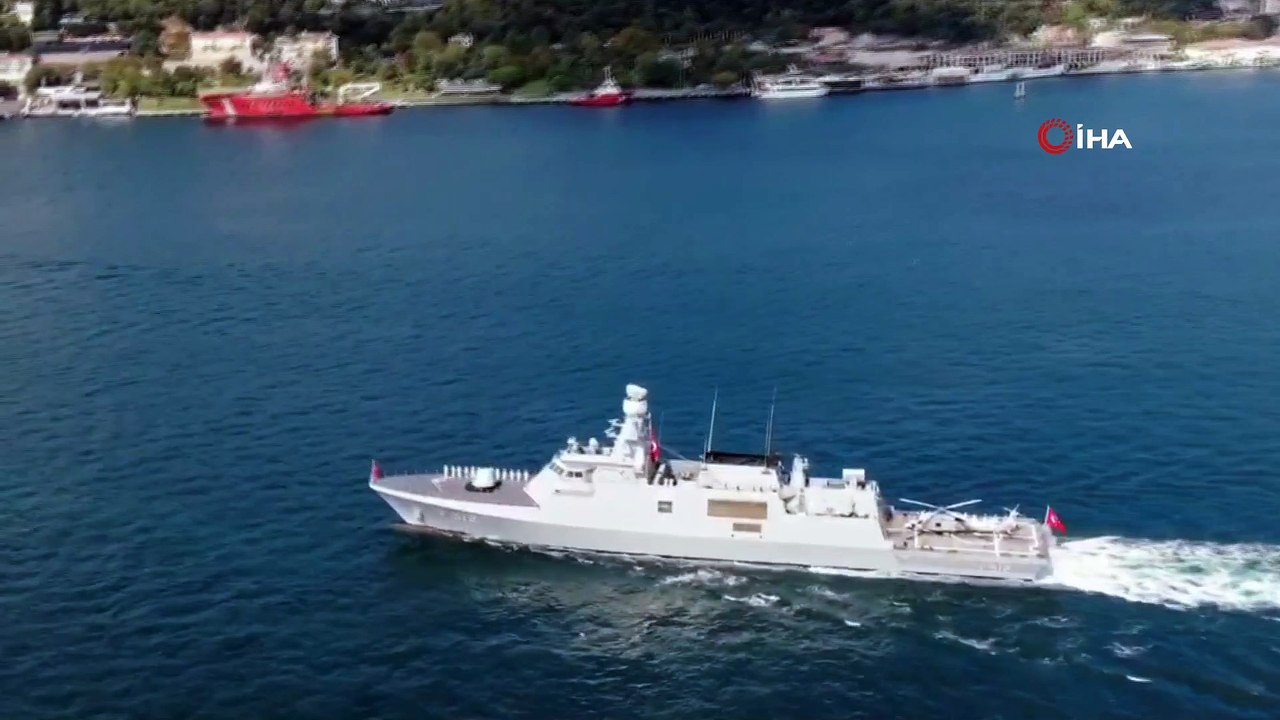 Preveze Deniz zaferinin 481'inci yıl dönümünde Türk Deniz Kuvvetleri Komutanlığı savaş gemileri İstanbul Boğazı'ndan geçiş yaparak Barbaros Hayrettin Paşa'nın türbesini selamlıyor. Savaş gemilerinin geçişi, İstanbul Boğazı'nda görsel bir
