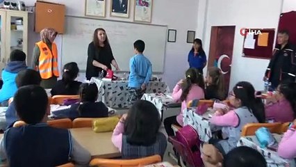 AFAD okullarda deprem çantasının önemini anlattı