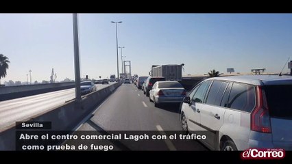 Abre el centro comercial Lagoh con el tráfico como prueba de fuego