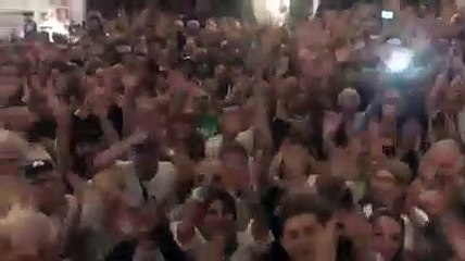 Tải video: Salvini a Genova per la festa della Lega il saluto del pubblico (26.09.19)