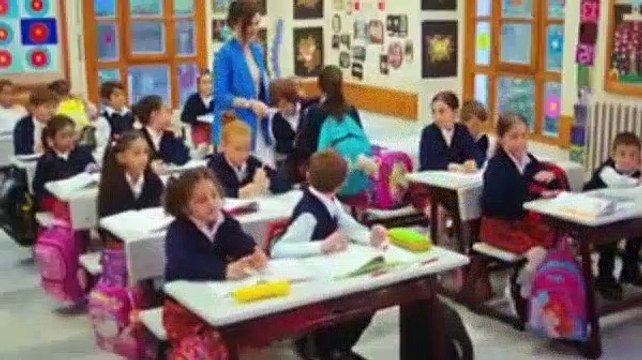Y Tú Quién Eres Capítulo 6 - En Español Online (Kızım)
