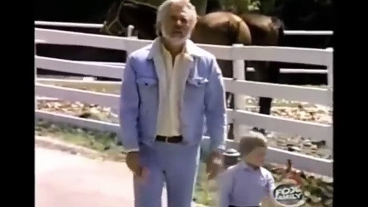 Kenny_Rogers_-_The_Christmas_song_360P