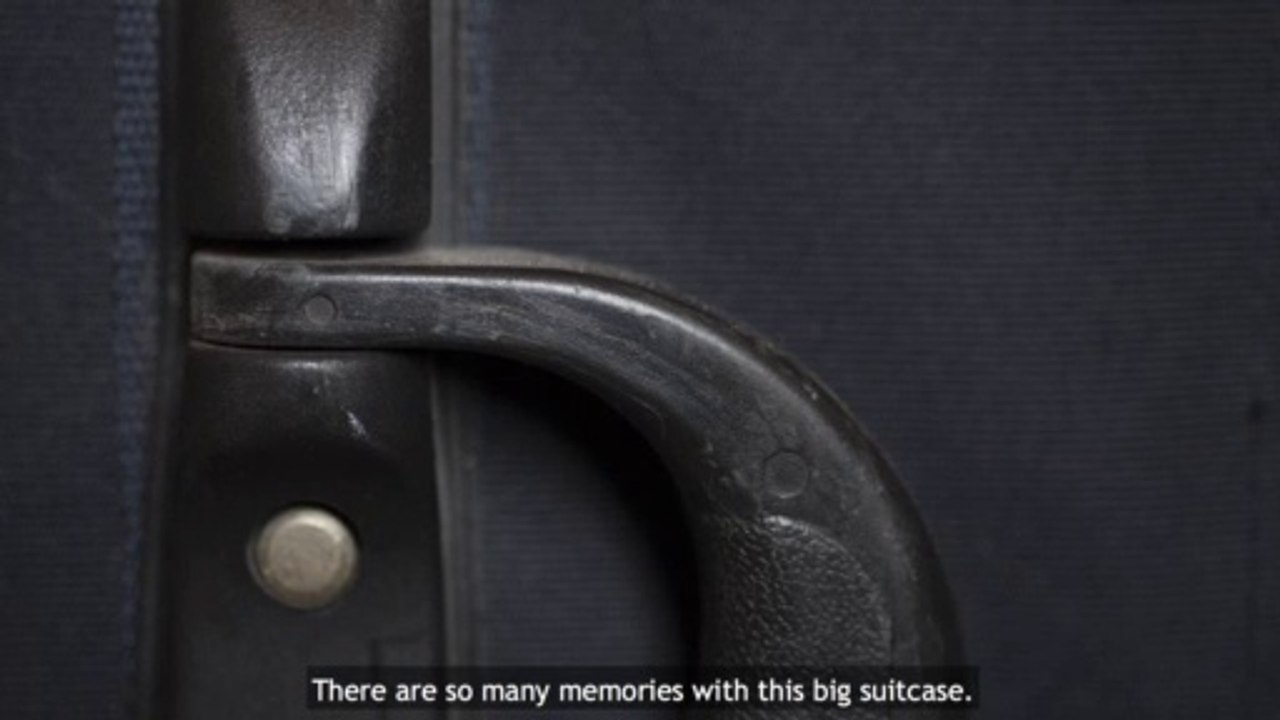 A Queer Refugee's Suitcase (subtitled)