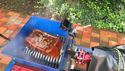 LIGHTERS VS FAST SHREDDER! AMAZING EXPERIMENT!