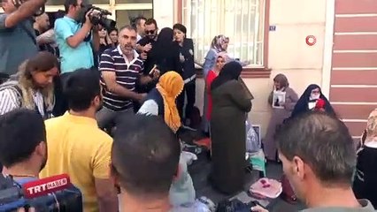 HDP’ye Tepki Gösteren Aileler, Parti Binasına Girmek İstedi