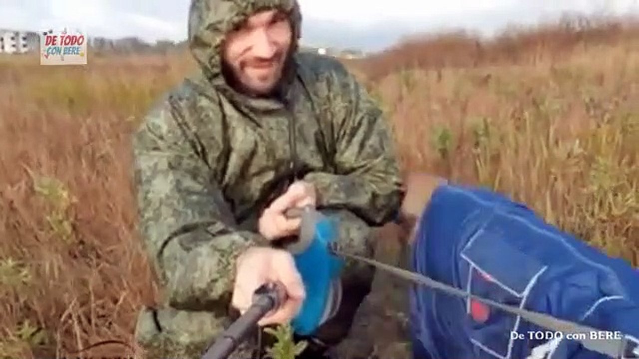 JOVEN RUSO BAÑA A UN PUMA EN SU DUCHA, NO CREERAS LO QUE SUCEDIO