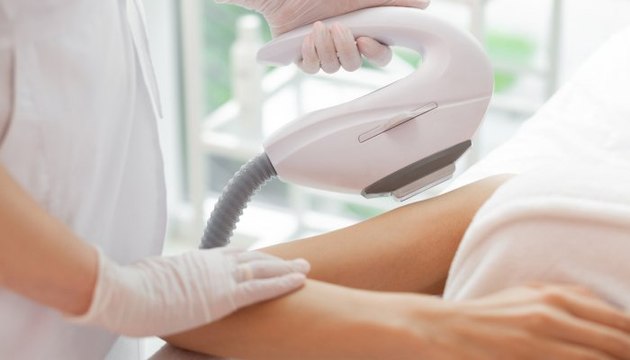 خطوات عليك القيام بها قبل وبعد إزالة الشعر بالليزر