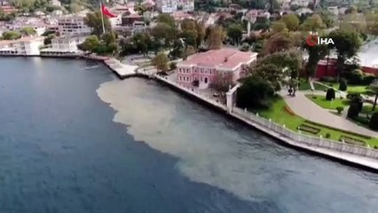 İstanbul Boğazı'nda dikkat çeken görüntü