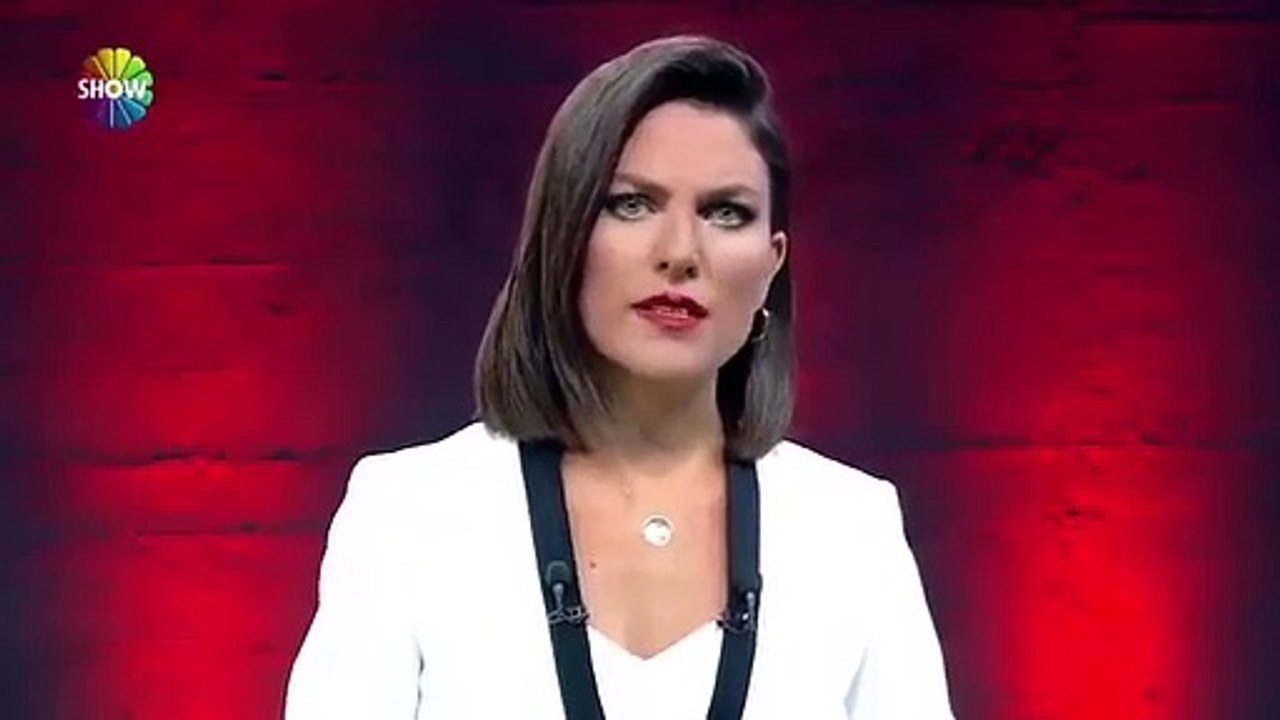 Ece Üner: Neyse ki deprem anında alışveriş yapabileceğimiz yüzlerce AVM var!