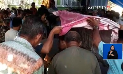Jenazah Mahasiswa Korban Ricuh Kendari Dimakamkan