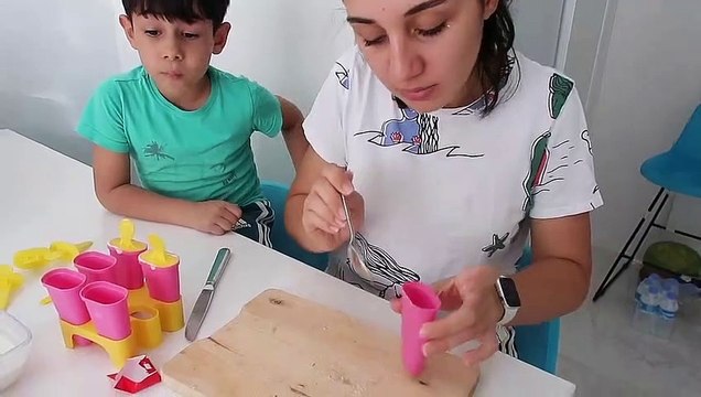 Evde Yoğurtlu Çikolatalı Muzlu Dondurma Yaptık! Serinletici Dondurma Tarifleri Bidünya Oyuncak