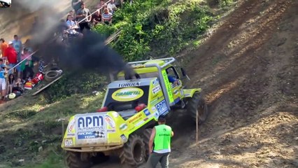TOP Extreme Truck Hill CLIMB Race(1)