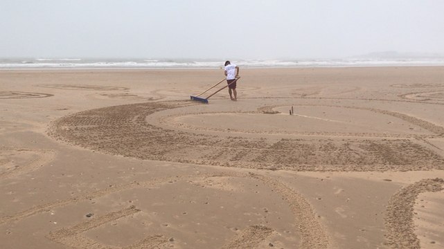 Saint-Gilles-Croix-de-Vie. 200 personnes sont venues soutenir la maître nageuse blessée en juillet