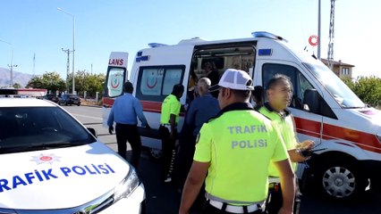 Malatya'da halk otobüsü devrildi: 25 yaralı