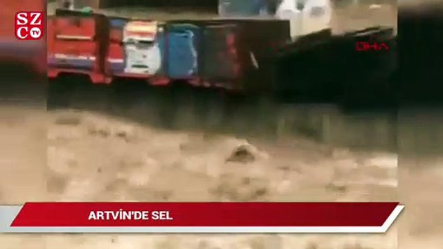 Artvin’de sel; dereler taştı, yollar kapandı