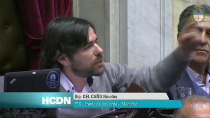 Patota del SMATA ataca a Nicolás del Caño en el Congreso