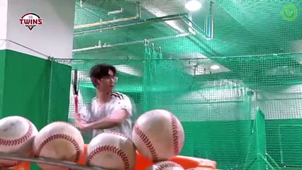 [Eng Sub] 170801 Twins LG - Behind The Scenes Baseball