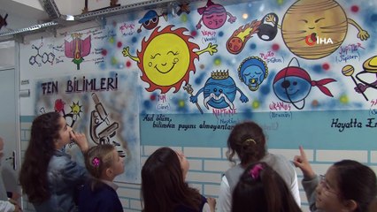 'Bilim ve sanat' köy okulunun koridorlarında