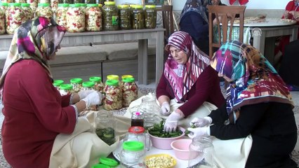 Turşu bidonları yoksul öğrenciler için doluyor - AKSARAY