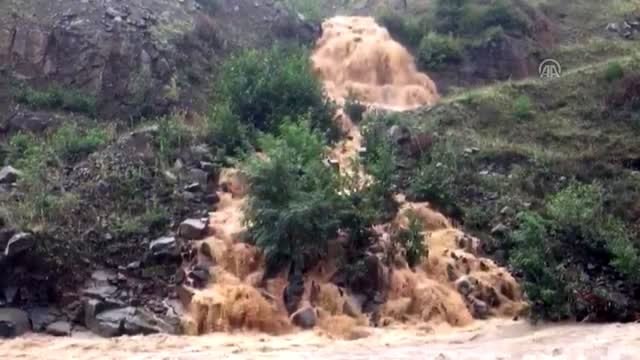 Borçka'da şiddetli yağış (3)