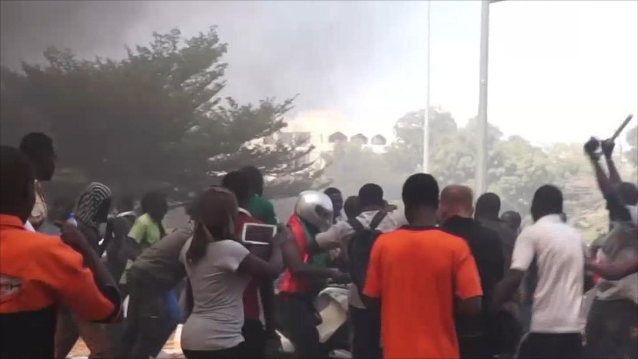 "مغني الثورة" في بوركينا فاسو يحث الشباب على رفض الحكم العسكري