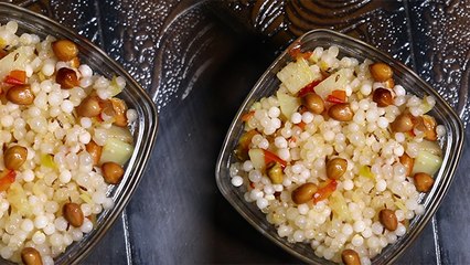 Tải video: Navratri Special Vrat Recipe | नवरात्रि व्रत के लिए रेसिपी | Sabudana Khichdi Full Recipe | Boldsky