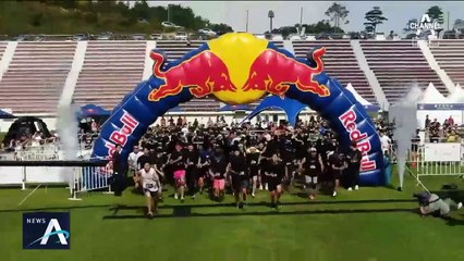 스키점프대 거꾸로 달린다…‘극한 레이스’에 기진맥진