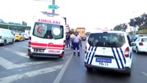 Ambulans ile otomobil çarpıştı: 2 yaralı - İSTANBUL