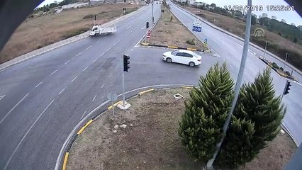 Trafik kazaları MOBESE kamerasında