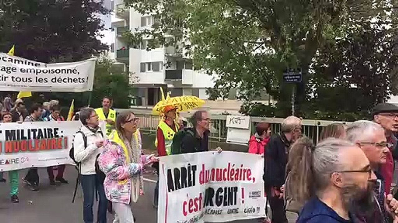 Manif anti-Bure : quelques chants durant le défilé