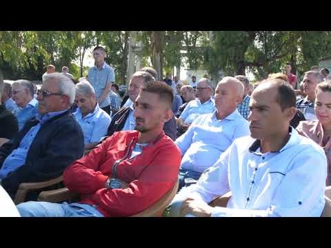 Çuçi me fermerët në Fier - News, Lajme - Vizion Plus