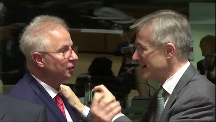 Refuzohet Komisioneri per Zgjerimin