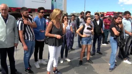 Kadıköy'de 100 kadın, 100 kadın cinayetini anlattı