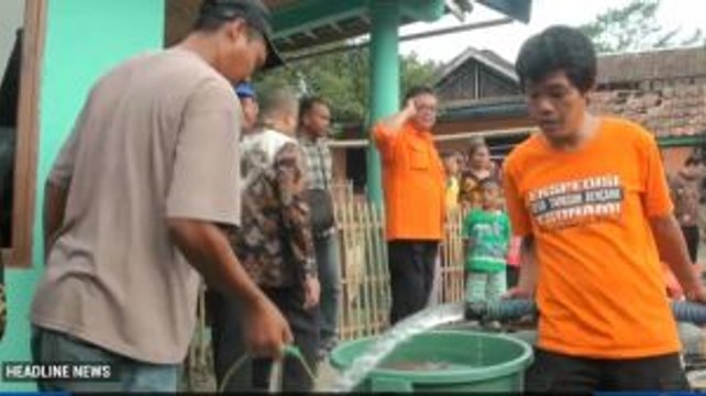 Warga Lebak Banten Krisis Air Bersih