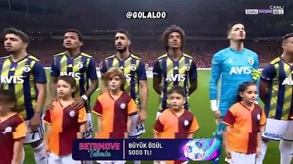 Kruse ve Babel İstiklal Marşı'na eşlik etti